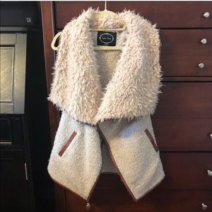 Women’s Fur Vest